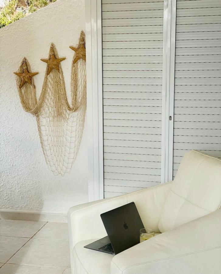 Hibisco Apartments Puerto de Santiago  Exterior photo