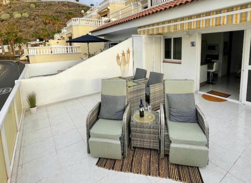 Hibisco Apartments Puerto de Santiago  Exterior photo
